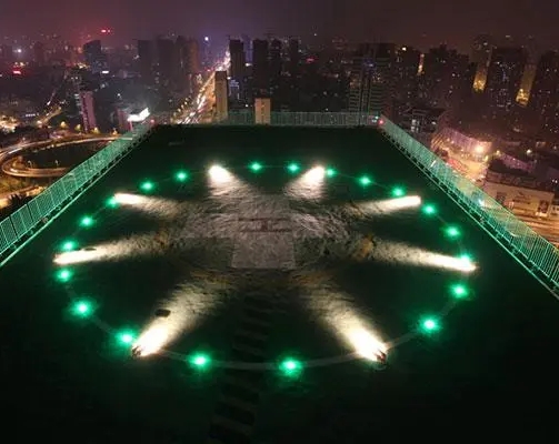 停机坪助航灯